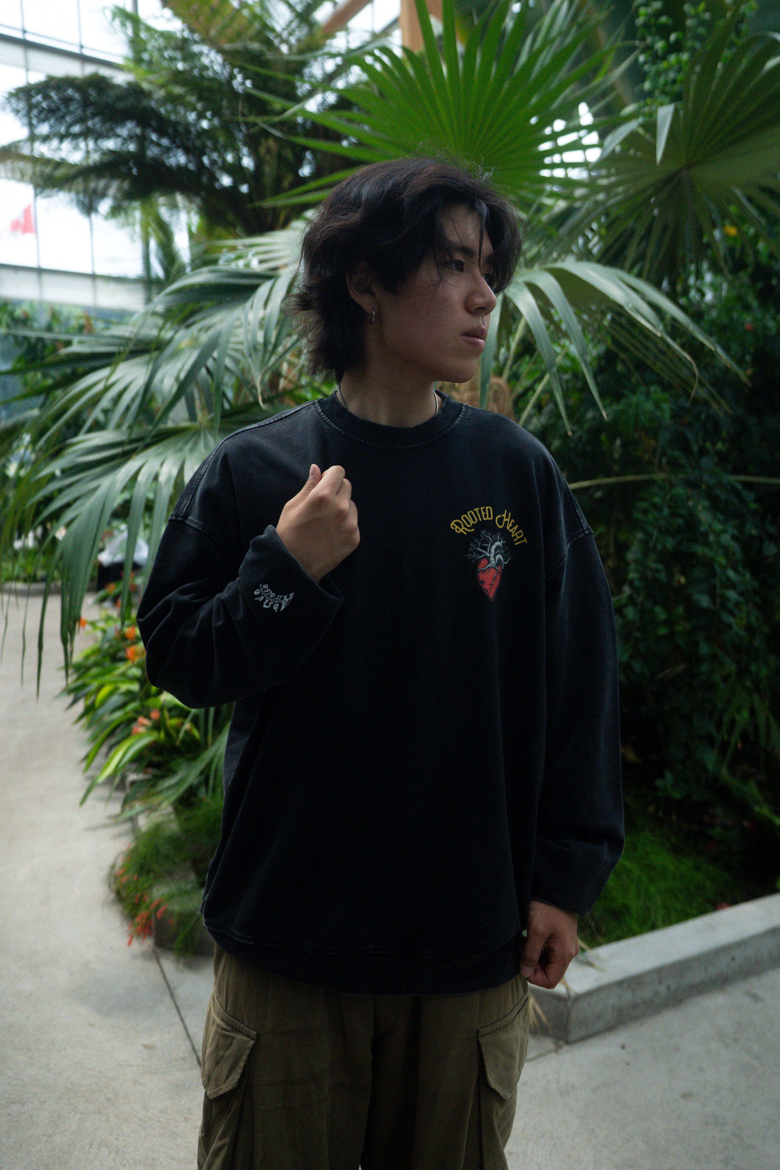 Heavy Oversized Faded Sweatshirt (Black)